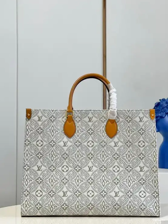 LOUIS GM ONTHEGO VUITTON 0601